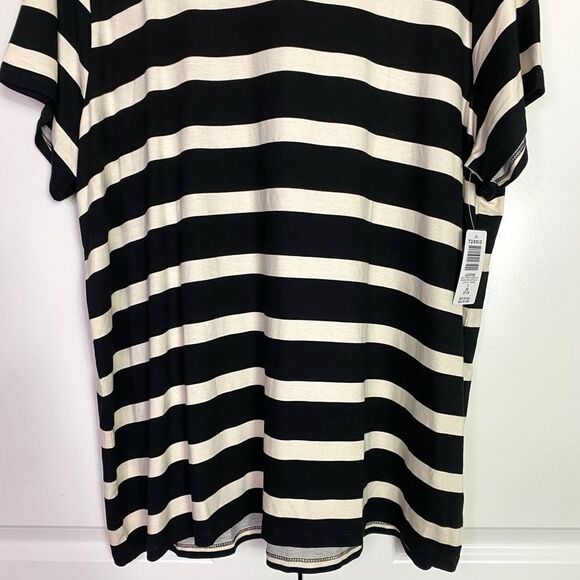 Torrid Black and Cream Striped Top - Picture 10 of 13